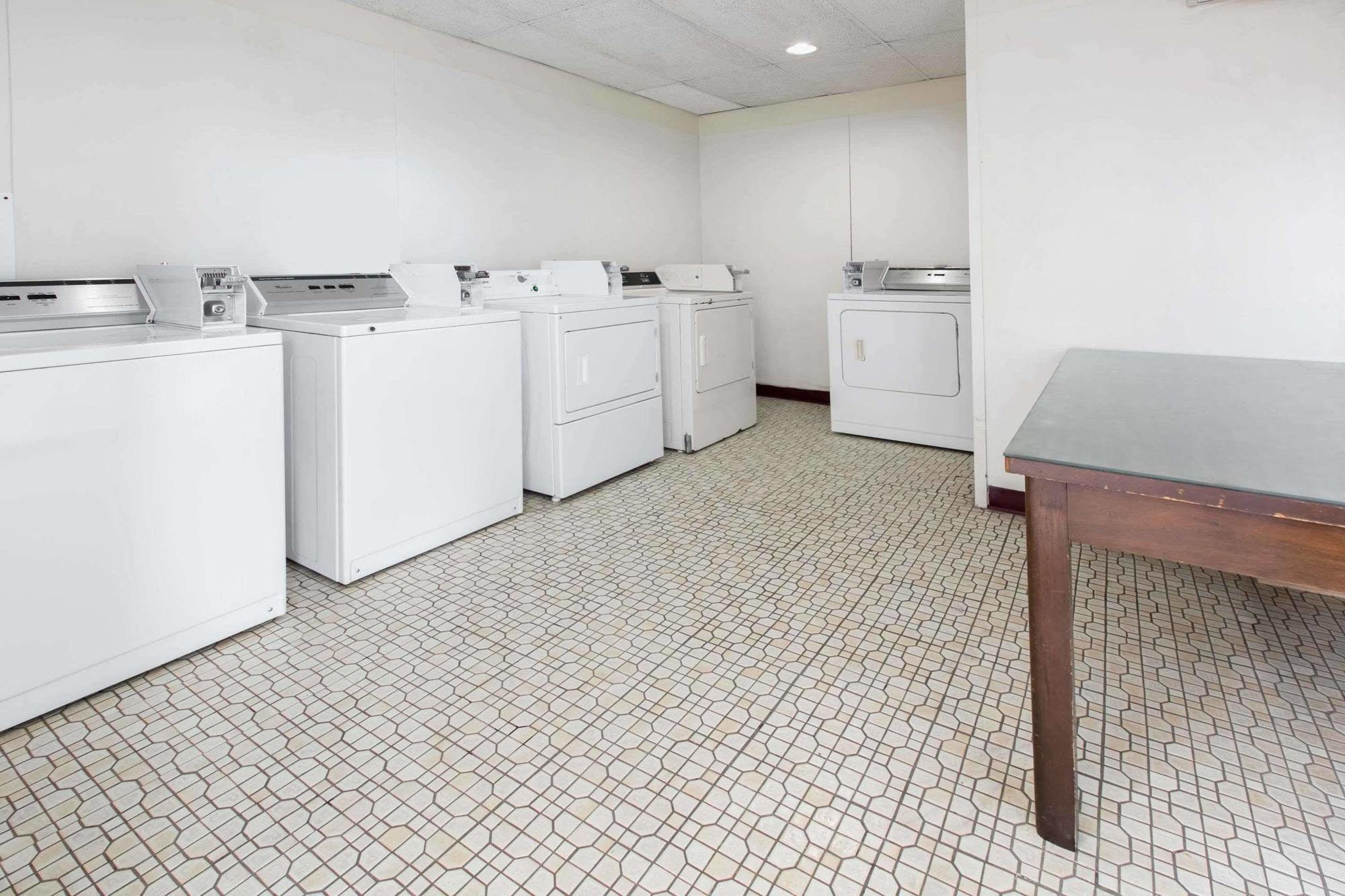 Knights Inn Longview Εξωτερικό φωτογραφία